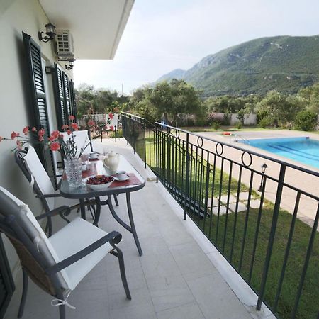 Villa Adonis Halikounas Bagian luar foto