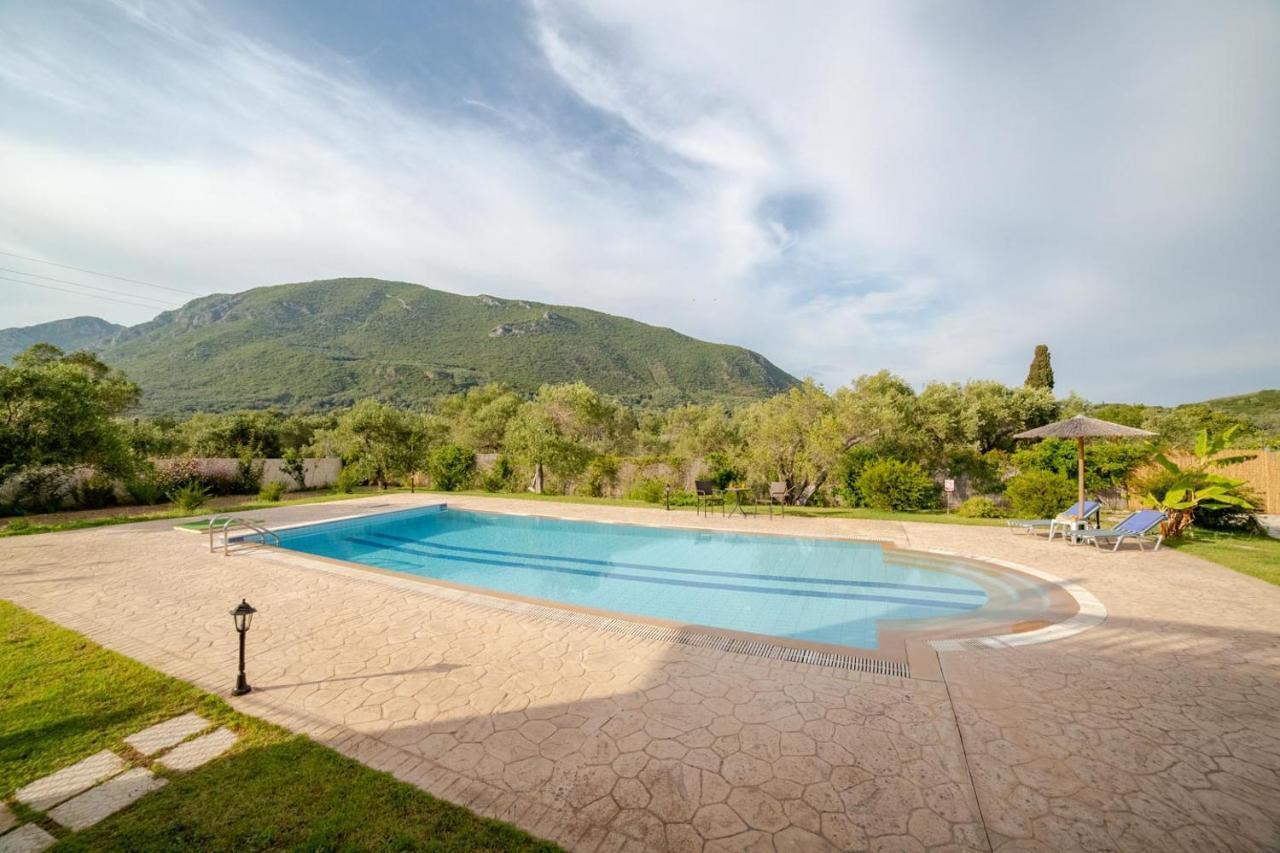 Villa Adonis Halikounas Bagian luar foto