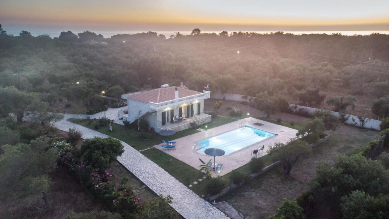 Villa Adonis Halikounas Bagian luar foto