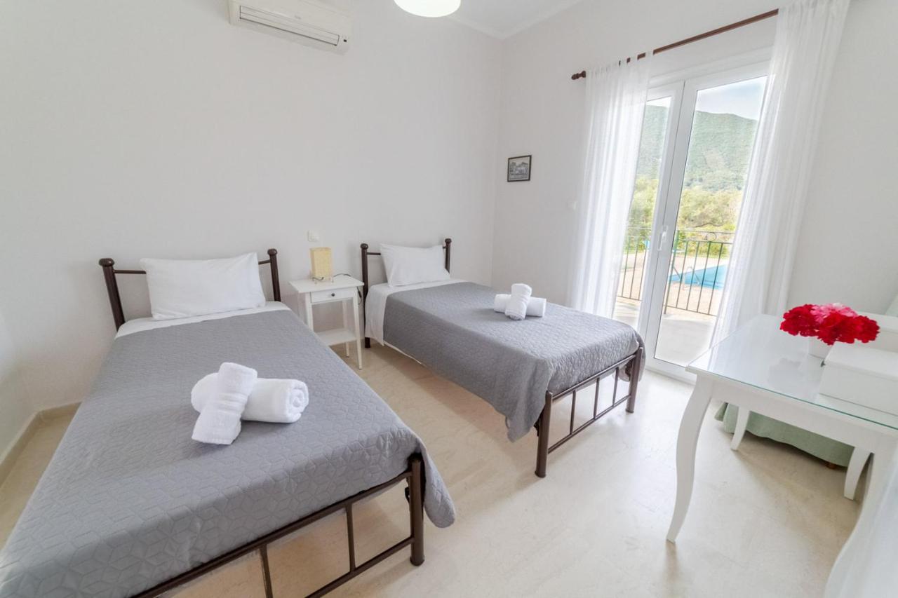 Villa Adonis Halikounas Bagian luar foto
