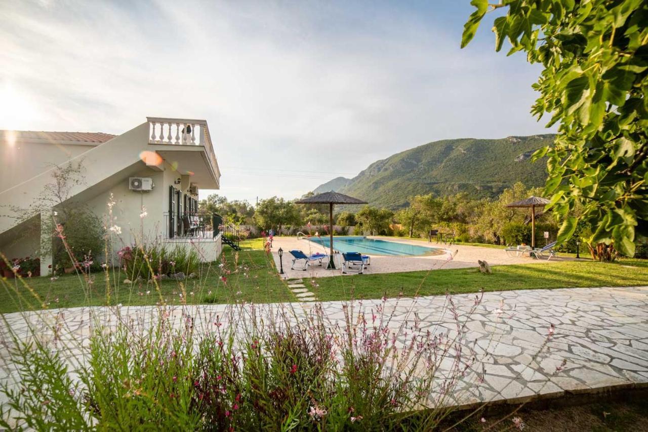 Villa Adonis Halikounas Bagian luar foto