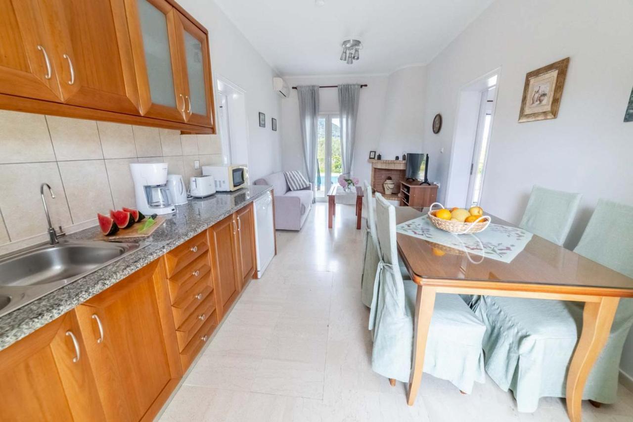 Villa Adonis Halikounas Bagian luar foto