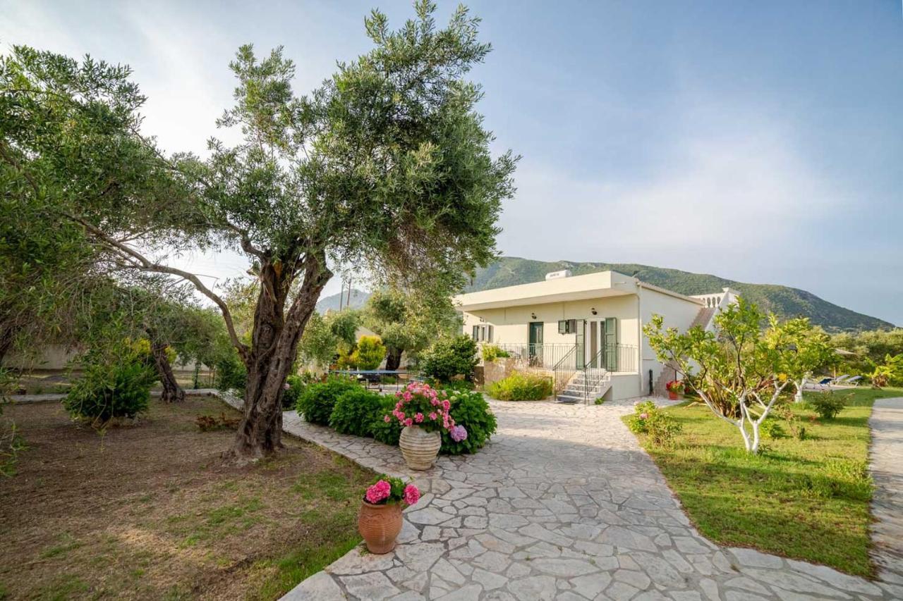 Villa Adonis Halikounas Bagian luar foto