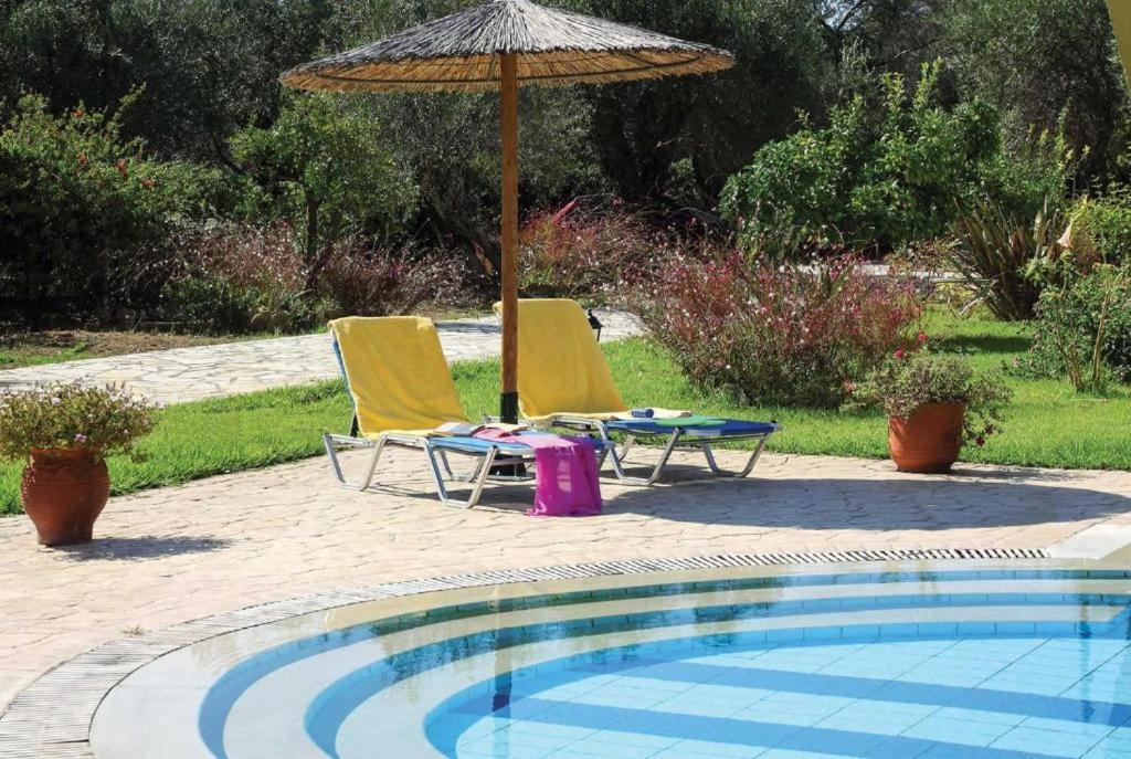 Villa Adonis Halikounas Bagian luar foto